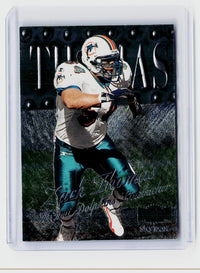1999 SkyBox Premium #62 Zach Thomas Miami Dolphins - front