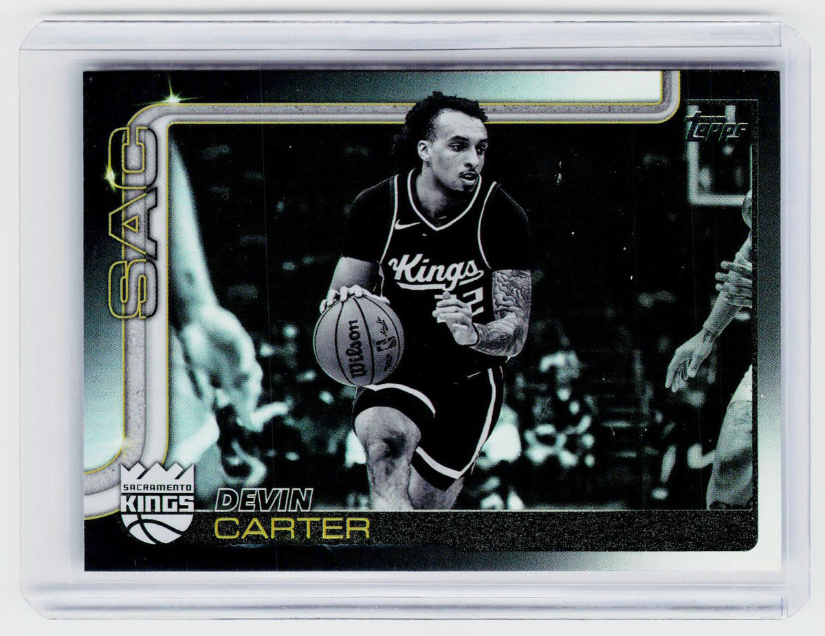 2024-25 Topps Basketball Devin Carter Sacramento Kings Black and White Image Variation Rookie Card #165 - front