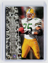1999 SkyBox Premium Brett Favre #97 Green Bay Packers - back