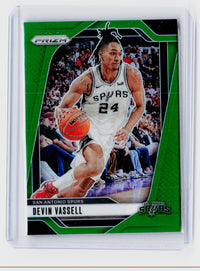 2024-25 Panini Prizm Devin Vassell Green Prizm #25 San Antonio Spurs - front
