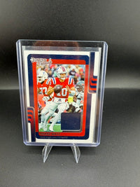 2025 Panini Donruss Football Threads Drake Maye Rookie Memorabilia DTH-DME - front