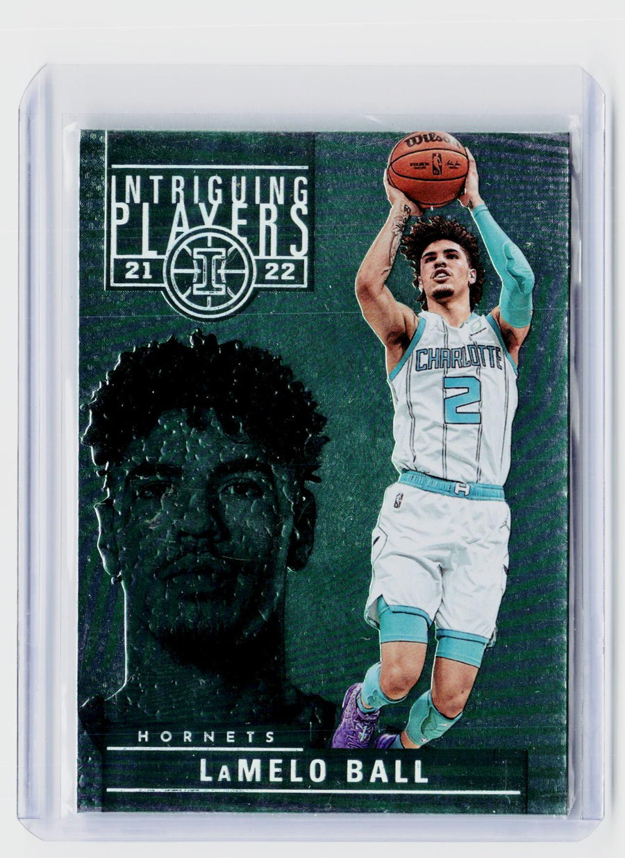 2021-22 Panini Illusions Intriguing Players #17 LaMelo Ball - front